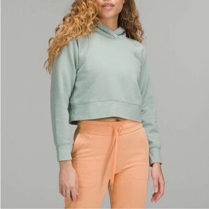 Lululemon atheltica loungeful cropped hoodie silver blue light green 4